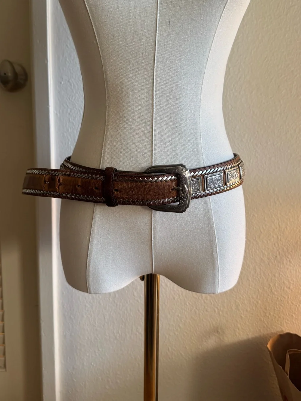 Vintage Justin brown leather silver hardware western style belt